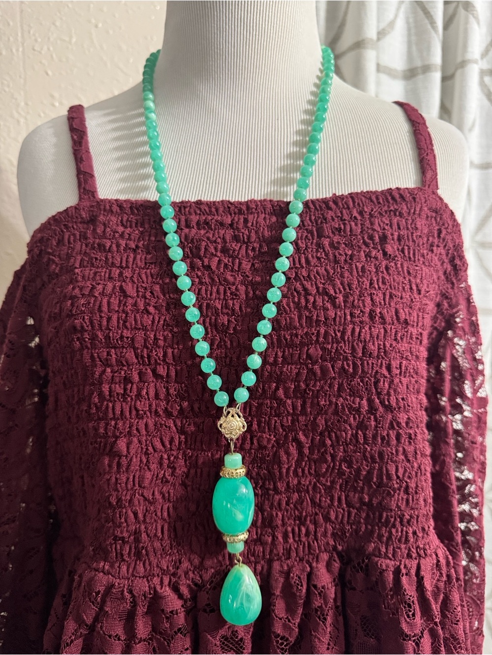 Vintage Jade Beaded Long Pendant Necklace - Elegant Statement Jewelry